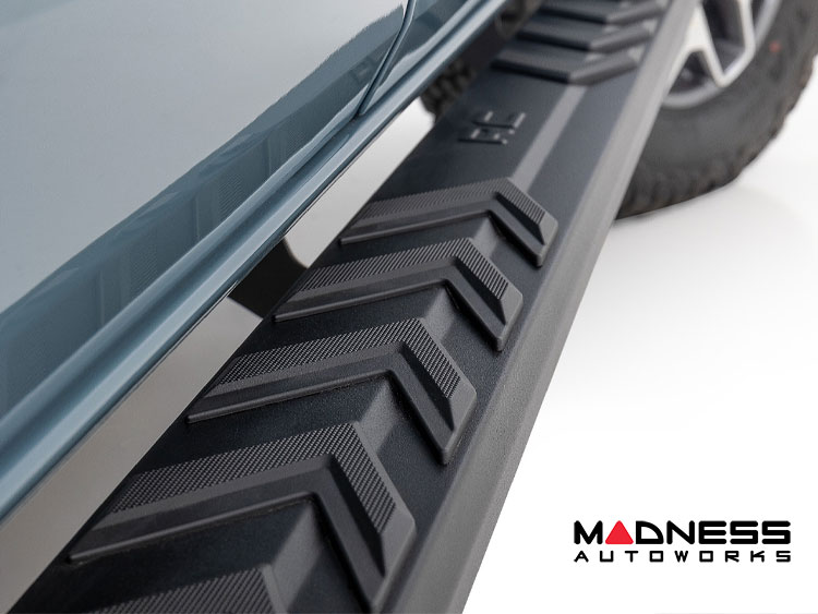 Ford Bronco Running Boards - BA2 Side Steps - Rough Country - 4 Door